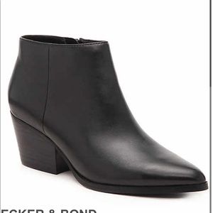 New in box (never worn) Bleecker & Bond leather bootie